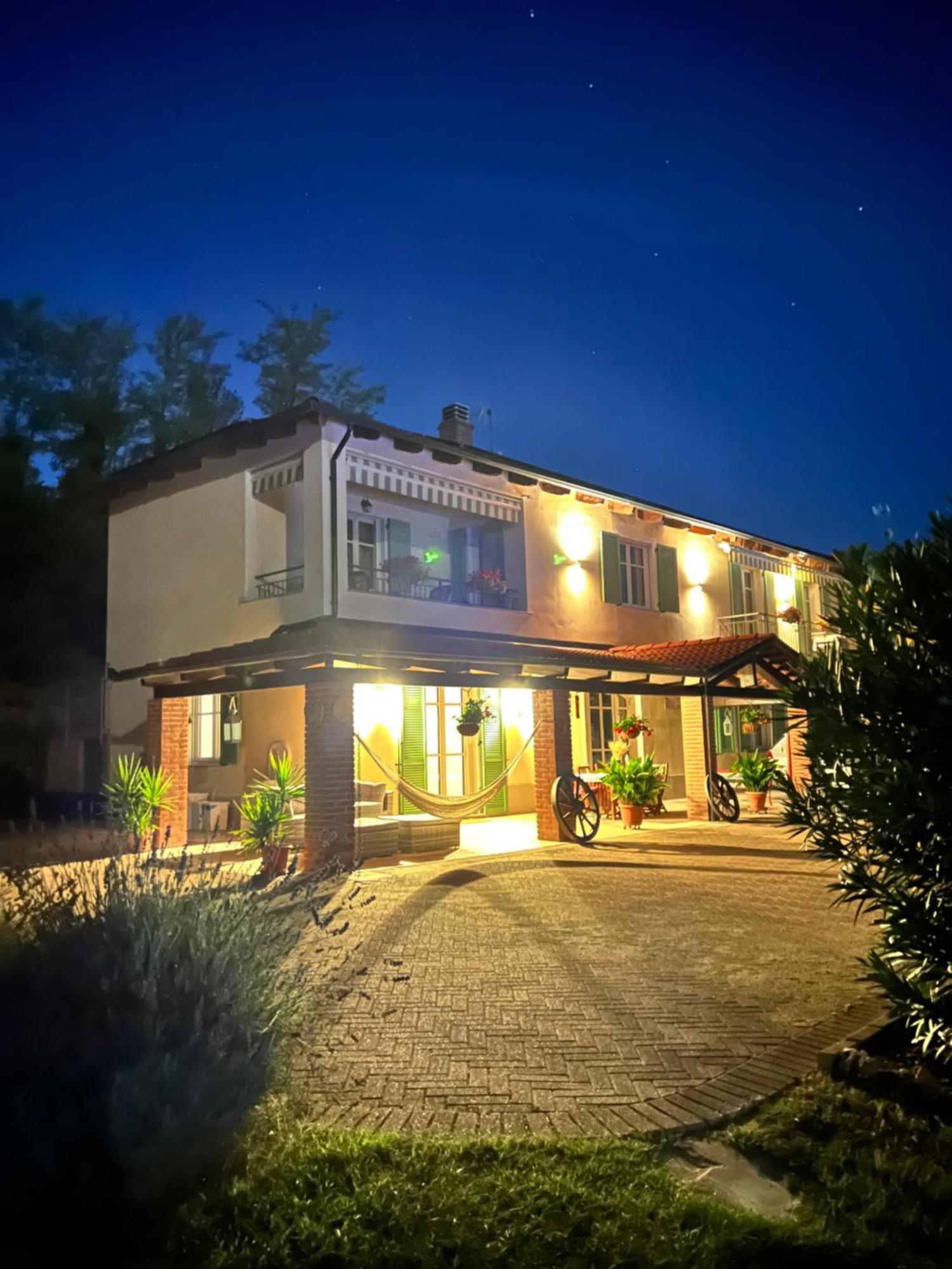 Bed and Breakfast Cascina Il Volo Moncalvo Zewnętrze zdjęcie
